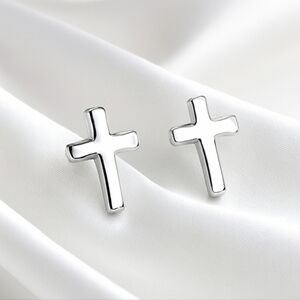 Minimalist Silver Cross Stud Earrings – Faith-Inspired Dainty Fashion Jewelry
